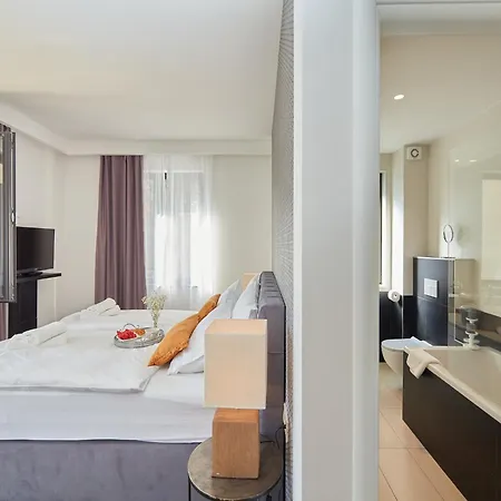 Apartment Deluxe Blue Bayou